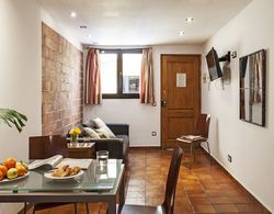 AinB Las Ramblas-Guardia Apartments Oda Manzaraları