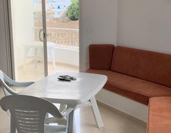 Airbetter - Beachfront 4bedroom Duplex in Kelibia İç Mekan
