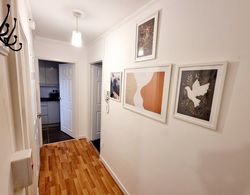 Airy Home with Free Parking in Glasgow İç Mekan