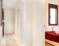 Akira Flats Urgell Apartment İç Mekan