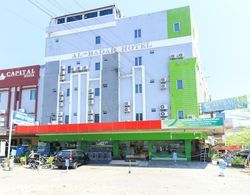 Al-Badar Hotel Syariah Makassar Dış Mekan