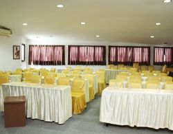 Al-Badar Hotel Syariah Makassar Genel