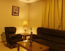 Al Fakhamah Al Masiyah Furnished Units Oda Düzeni