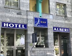 Hotel Alberi Dış Mekan
