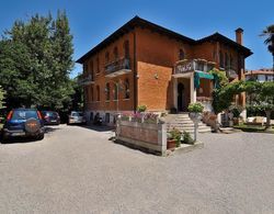Villa Albertina Genel