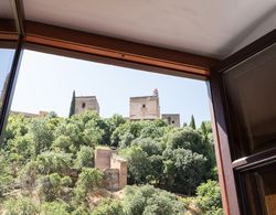 Alhambra Sonder Apartments Oda Manzaraları