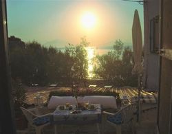 Alkistis Cozy By The Beach Apt in Ikaria Island, Therma Ground Floor Öne Çıkan Resim