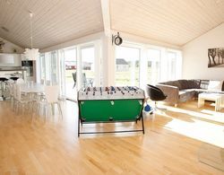 Alluring Holiday Home in Brovst Denmark With Sauna İç Mekan
