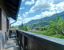 Alluring Holiday Home in Salzburg With Balcony Oda Düzeni