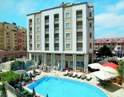 Almena Hotel Havuz