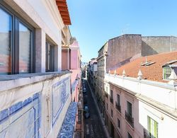 ALTIDO Bold & classy 2BR home w/balcony in Baixa, moments from shopping streets Dış Mekan