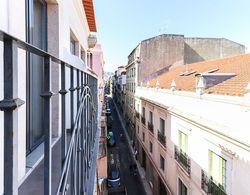 ALTIDO Bold & classy 2BR home w/balcony in Baixa, moments from shopping streets Dış Mekan