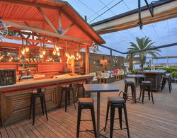Alya Türkbükü Beach Hotel Bar