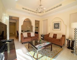 Amazing 1 BR Apartment Souk AlBahar 4105 Oda Düzeni
