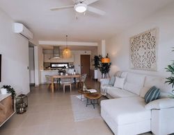 Amazing Condo With Picuzzi Steps From the Beach Oda