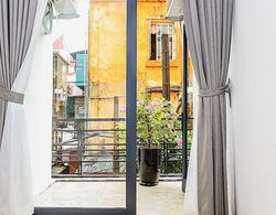 Amazing NYT Home Balcony Cozy Studio İç Mekan
