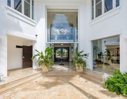 Amazing Private Villa with Chef & Maids Dış Mekan