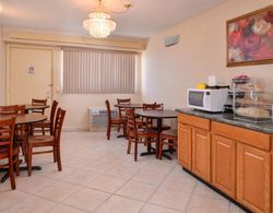 Americas Best Value Inn - Pittsburgh Airport Genel