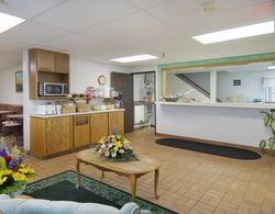 Americas Best Value Inn-Torrington Genel