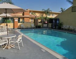 Anaheim Islander Inn and Suites Genel