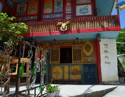 Ando Tibetan Inn Dış Mekan