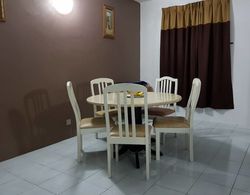 Anjung Apartment 3BR 1 Oda Düzeni
