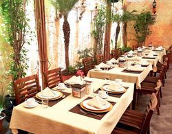 Hotel Antigua Inn Yerinde Yemek