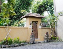 Antique Sentana Villa Ubud Dış Mekan