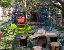Antisa - With Playground - A1 jug Dış Mekan