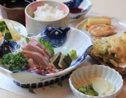 APA Hotel Takaoka-Marunouchi Yerinde Yemek