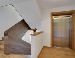Appealing Apartment in Hart im Zillertal With Sauna İç Mekan