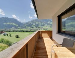 Appealing Apartment in Hart im Zillertal With Sauna Oda Düzeni