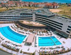 Aqua Paradise Resort - Hotel & Aquapark - All Inclusive Öne Çıkan Resim