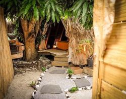 Aqua Zen Spa Lodge Tiki Hut Dış Mekan