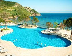 Aria Claros Beach Resort Spa Havuz