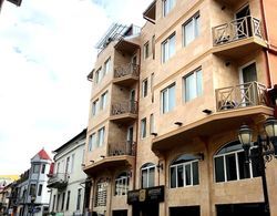 Hotel Aristocrat Batumi Dış Mekan