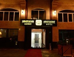 Hotel Aristocrat Batumi Dış Mekan
