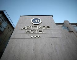 Hotel Artemide Dış Mekan