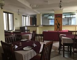 Arusha Tourist Inn Hotel Yerinde Yemek