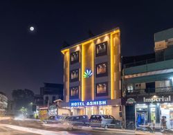 Hotel Ashish Dış Mekan