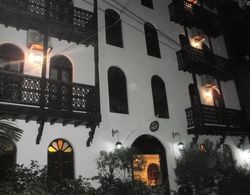 Asmini Palace Hotel Dış Mekan