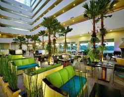Aston Cirebon Hotel & Convention Center Yeme / İçme