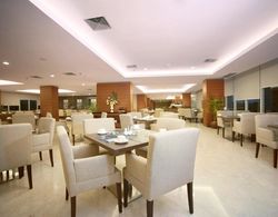 Aston Madiun Hotel & Conference Center Yeme / İçme