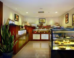 Aston Tanjung Pinang Hotel & Conference Center Yeme / İçme