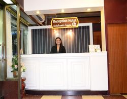 At Bangkok Hotel Genel