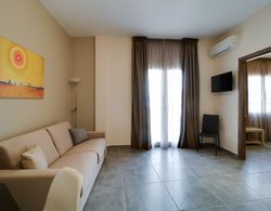 Athens Comfort Suites & Apartments Oda Düzeni