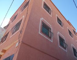 Auberge De Jeunesse Ouarzazate - Hostel Dış Mekan