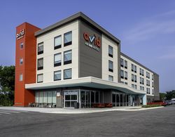 Avid Hotels Milwaukee West Waukesha, an IHG Hotel Dış Mekan