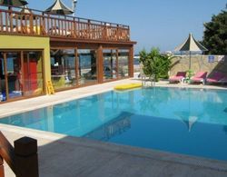 Ayvan Beach Hotel Plaj