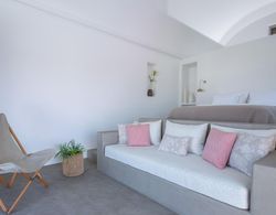 Azar Villas Santorini Senior Suite With Private Pool and Sea View Oda